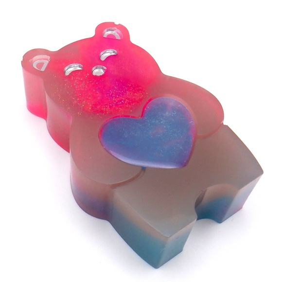 Bear with Heart - Picture 3 of 8